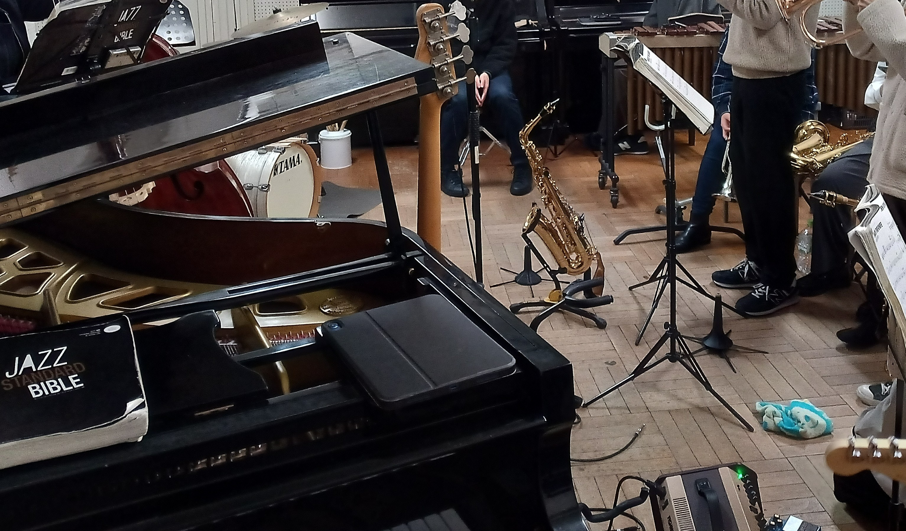 第一軽音楽部 A.F.Q.