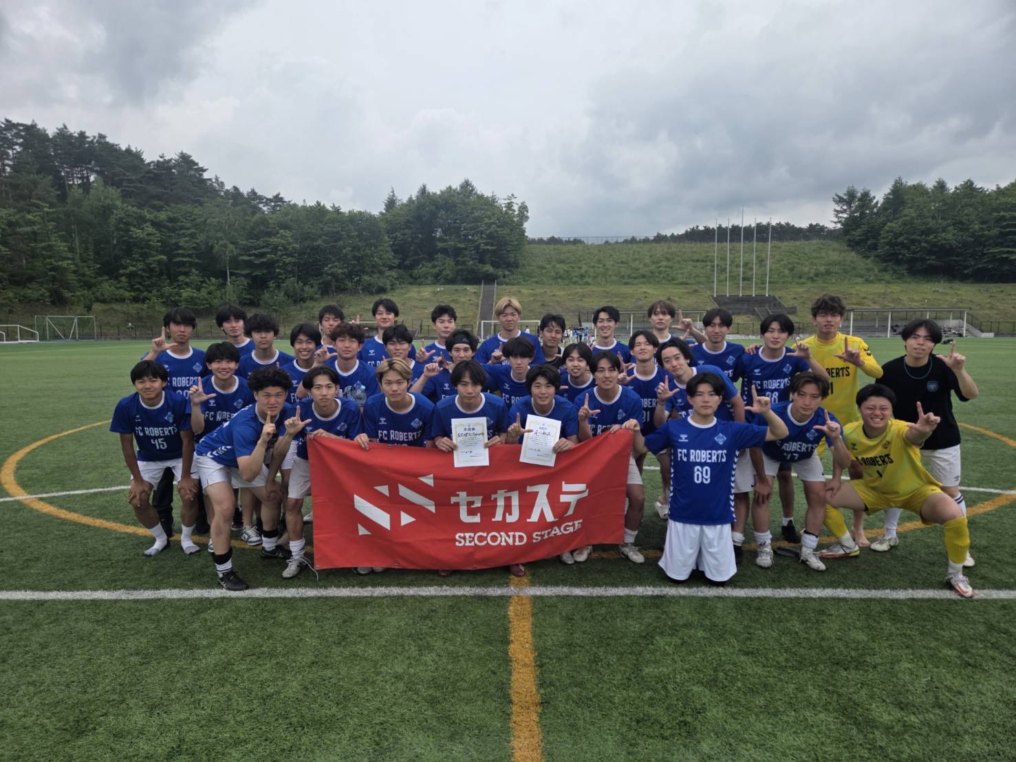 理工学域サッカー部FC roberts
