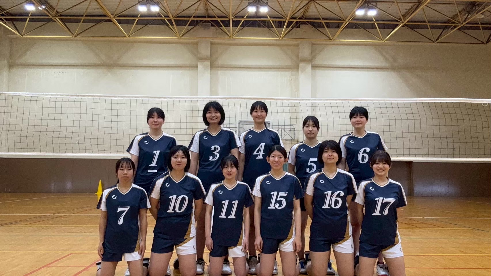 愛媛大学　女子バレーボール部